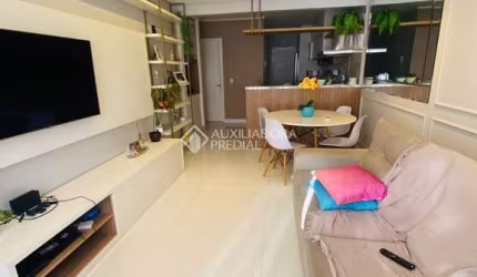 Casa em condomínio fechado com 3 quartos à venda na Avenida Vereador Clóvis Elias Prytula, 325, Central Parque, Cachoeirinha, 71 m2 por R$ 585.000