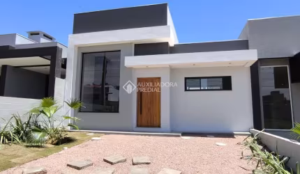 Casa com 3 quartos à venda na Avenida Mendanha, 500, Centro, Viamão, 200 m2 por R$ 560.000