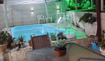 Casa com 2 quartos à venda na Rua Alamo, 80, Jardim do Bosque, Cachoeirinha, 186 m2 por R$ 280.000