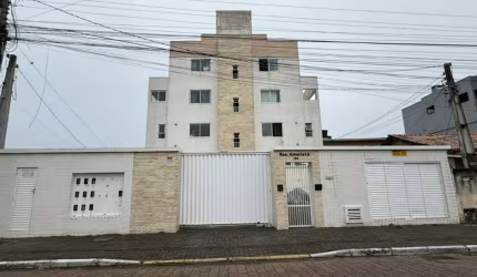 Apartamento localizado no centro de Navegantes