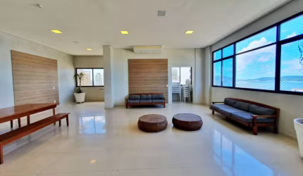 Apartamento de 3 dormitórios 100m² na quadra da Praia 800mil