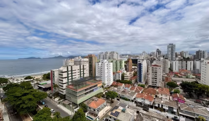 Apartamento na quadra da praia de 1 dormitório 50m² 360.000