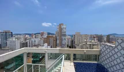 Cobertura no Gonzaga com piscina e churrasqueira privativa