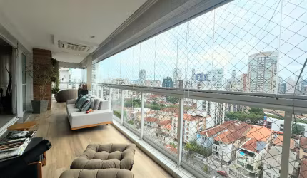 Apartamento de 3 dormitórios 171m² no Embaré com varanda é lazer completo