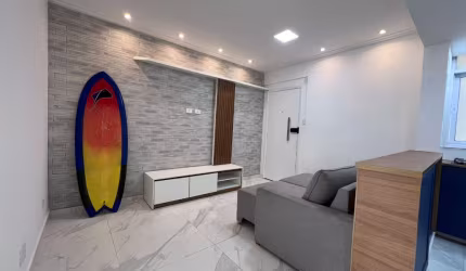 Apartamento de 2 dormitórios 65m² na quadra da Praia na Pompeia 425mil