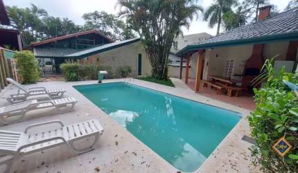 Casa de 4 dormitórios no modulo 30 com piscina e churrasqueira
