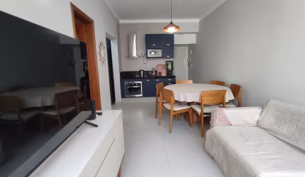 Apartamento de 1 quarto reformado, excelente para moradia ou investimento, quadra da praia no Gonzaga!