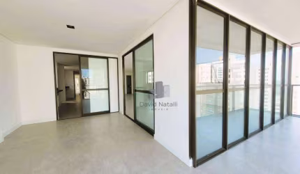 Luxo e modernidade na Praia do Canto com 4 suítes.