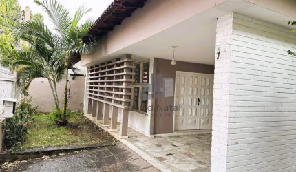 Casa com 3 quartos, 221 m² por R$ 1.200.000 - De Lourdes - Vitória/ES