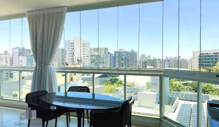?Apartamento à Venda no Barro Vermelho, 3 quartos sendo 2 suítes.