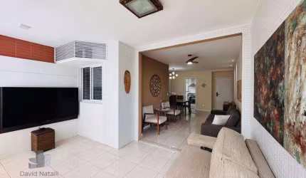 Apartamento Garden de 3 Quartos com Suíte na Praia do Canto!