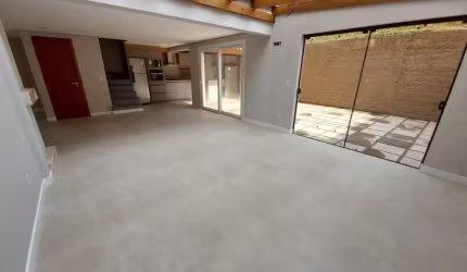 Casa com 3 quartos à venda na Avenida José Luiz Correa Pinto, 1276, Parque das Hortênsias, Canela, 142 m2 por R$ 1.050.000