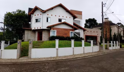 Casa com 4 quartos à venda na Pitangueira, 162, Carniel, Gramado, 252 m2 por R$ 2.500.000
