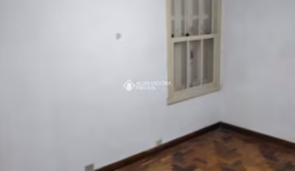 Apartamento com 2 quartos à venda na Rua Duque de Caxias, 1379, Centro Histórico, Porto Alegre, 42 m2 por R$ 171.000