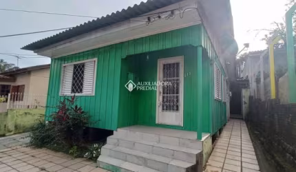 Casa com 2 quartos à venda na Rua Bom Princípio, 345, Jardim Carvalho, Porto Alegre, 73 m2 por R$ 332.000