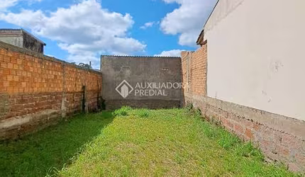 Casa com 1 quarto à venda na Rua Tenente Isolino Segobia, 47, Vila Nova, Porto Alegre, 43 m2 por R$ 190.000