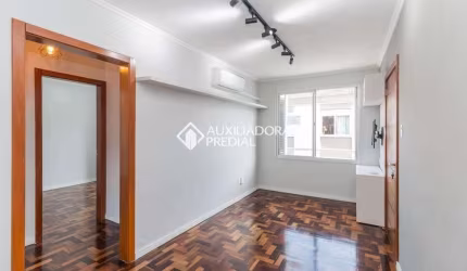 Apartamento com 3 quartos à venda na Rua Gomes de Freitas, 185, Jardim Itu Sabará, Porto Alegre, 58 m2 por R$ 298.000