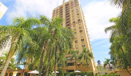 Apartamento com 3 quartos à venda na Avenida Grécia, 1100, Passo da Areia, Porto Alegre, 87 m2 por R$ 851.000