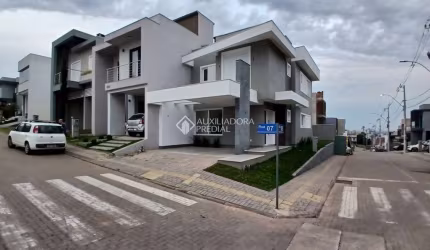 Casa em condomínio fechado com 3 quartos à venda na Rua Tancredo Neves, 990, Jansen, Gravataí, 140 m2 por R$ 898.990