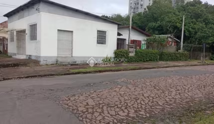 Casa em condomínio fechado com 2 quartos à venda na Rua Antônio Francisco Lisboa, 208, Rubem Berta, Porto Alegre, 92 m2 por R$ 480.000