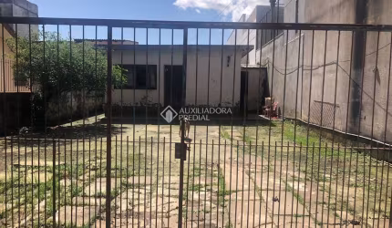 Casa com 4 quartos à venda na Avenida João de Saldanha, 102, Santa Maria Goretti, Porto Alegre, 120 m2 por R$ 440.000