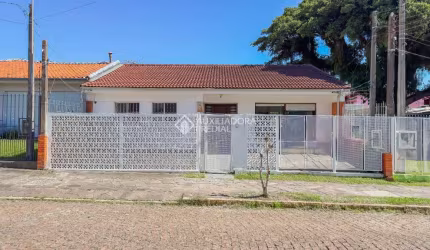 Casa com 4 quartos à venda na Avenida La Paz, 68, Jardim Lindóia, Porto Alegre, 360 m2 por R$ 1.199.000
