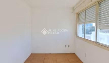 Apartamento com 1 quarto à venda na Rua Dona Alzira, 194, Sarandi, Porto Alegre, 27 m2 por R$ 150.000