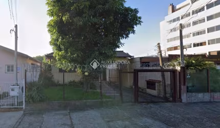 Casa com 3 quartos à venda na Avenida Benno Mentz, 356, Vila Ipiranga, Porto Alegre, 135 m2 por R$ 960.000