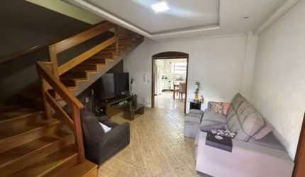 Casa com 4 quartos à venda na Rua Monte Bonito, 32, Jardim Floresta, Porto Alegre, 200 m2 por R$ 1.200.000