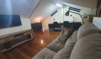 Casa em condomínio fechado com 3 quartos à venda na Rua Poa Cidade Jóia, 140, Rubem Berta, Porto Alegre, 73 m2 por R$ 280.000