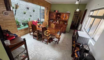 Casa com 3 dormitórios à venda, 210 m² - Parque Continental - São Paulo/SP