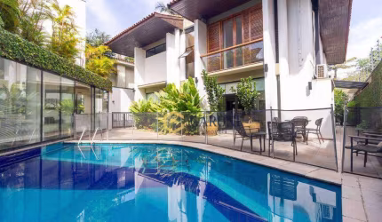 Casa com 5 dormitórios à venda, 400 m² por R$ 5.800.000,00 - Alto de Pinheiros - São Paulo/SP