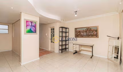 APARTAMENTO DE 77m² COM SALA DE ESTAR E JANTAR, 2 DORMITÓRIOS, 1 BANHEIRO, COZINHA, DESPENSA E 1 VAGA DE GARAGEM.