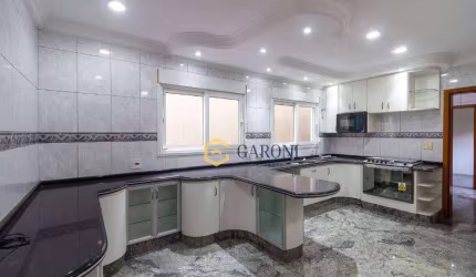 Sobrado com 3 dormitórios para alugar, 350 m² por R$ 10.300,00/mês - City América - São Paulo/SP