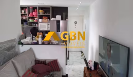 Apartamento com 2 quartos à venda na Rua José Micheloni Filho, 117, Jardim Salete, Taboão da Serra, 42 m2 por R$ 229.999