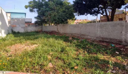 Terreno a venda no bairro Jardim Mantovani em Tatuí