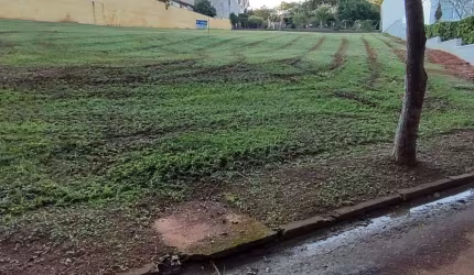 Excelente terreno a venda no condomínio Parque Residencial Colina das Estrelas em Tatuí - Alto Padrão