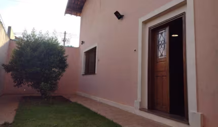 Casa a venda para moradia ou investimento em Tatuí , localização altamente privilegiada.