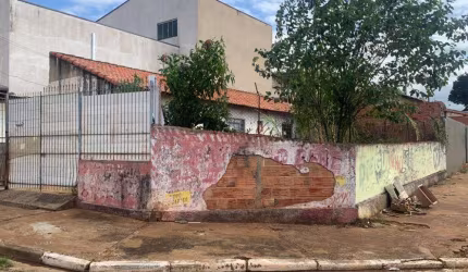 Casa a venda no bairro Jardim Lucila - Tatuí/SP