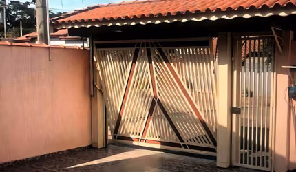 Casa á venda c/ 03 dormitórios, Bairro Cidade Jardim - Boituva/SP