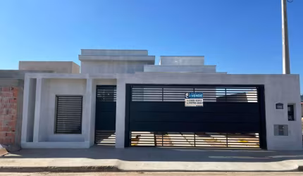 Casa a venda no bairro Adonai - Porangaba/SP.