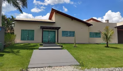 Magnifica casa a venda no condomínio Ninho Verde I Eco Residence
