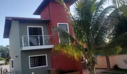 Linda casa a venda no Condomínio Ninho Verde I Eco Residence - Porangaba/SP.