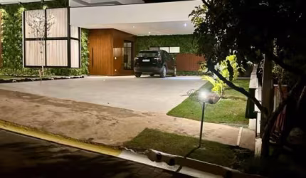 Casa Térrea Mobiliada com 4 Suítes e Piscina no Condomínio Portal dos Lagos, Boituva