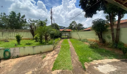 Chácara á venda c/ 03 dormitórios, Recanto Maravilha - Ao lado da Rodovia Castelo Branco