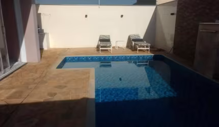 Casa Nova no Portal Ville Azaléia: Seu Novo Lar Aguarda Por Você!