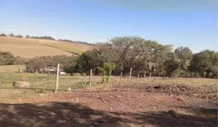 VENDA IMPERDÍVEL: SÍTIO DE 3,5 ALQUEIRES EM TATUÍ - SP! R$ 550 mil