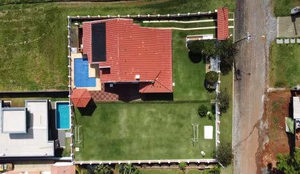 Casa Térrea com Piscina e Espaço Gourmet no Ninho Verde II Eco Residence