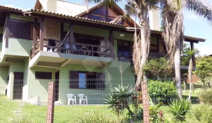 Casa em condomínio fechado com 8 quartos à venda na da Vigia, 40, Centro, Garopaba por R$ 3.590.000