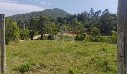 Terreno em condomínio fechado à venda na Grp180, Ressacada, Garopaba por R$ 480.000